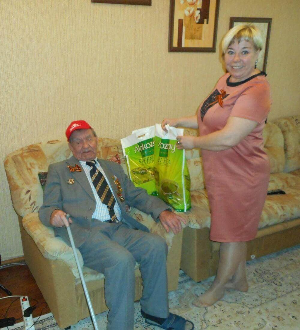 поздравляем ветеранов